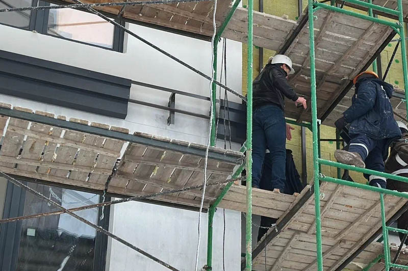 Алюминиевые карнизы — объект
